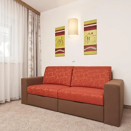 Haus Zirngast 3* Шладминг