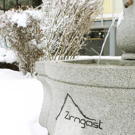 호텔 Haus Zirngast