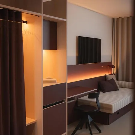 호텔 Haus Zirngast 4*