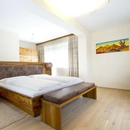 Отель Haus Zirngast 3*